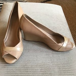 Antonio Melani Tan Wedge/Pumps